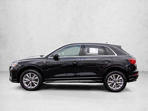 Certified 2025 Audi Q3 2.0T Premium Plus w/ Premium Plus Package image 8