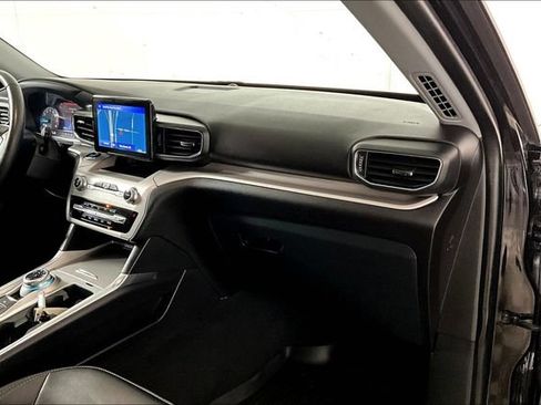 Used 2023 Ford Explorer XLT w/ Equipment Group 202A image 16