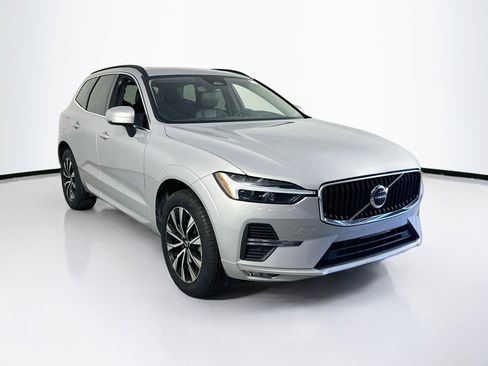 Used 2023 Volvo XC60 B5 Core w/ Protection Package Premier image 3