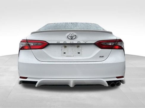 Used 2019 Toyota Camry SE image 8
