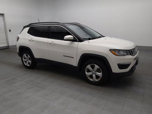 Used 2018 Jeep Compass Latitude w/ Popular Equipment Group AWD/4WD image 11