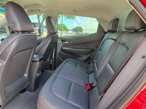 Used 2019 Chevrolet Bolt Premier w/ Infotainment Package FWD image 15