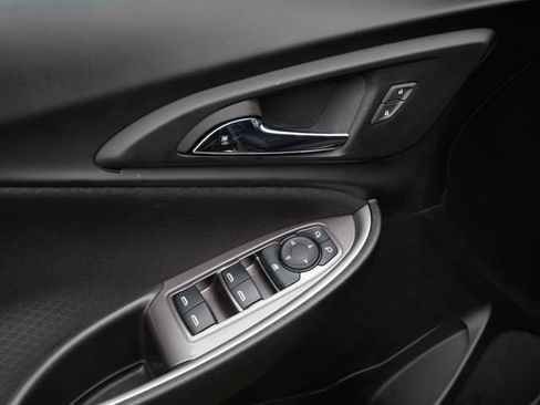 Used 2023 Chevrolet Malibu LS FWD image 16