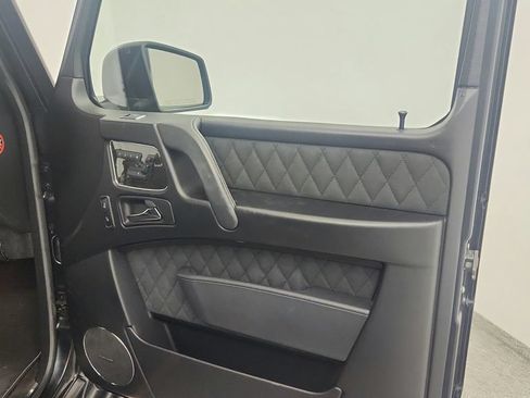 Used 2017 Mercedes-Benz G 550 Squared image 31