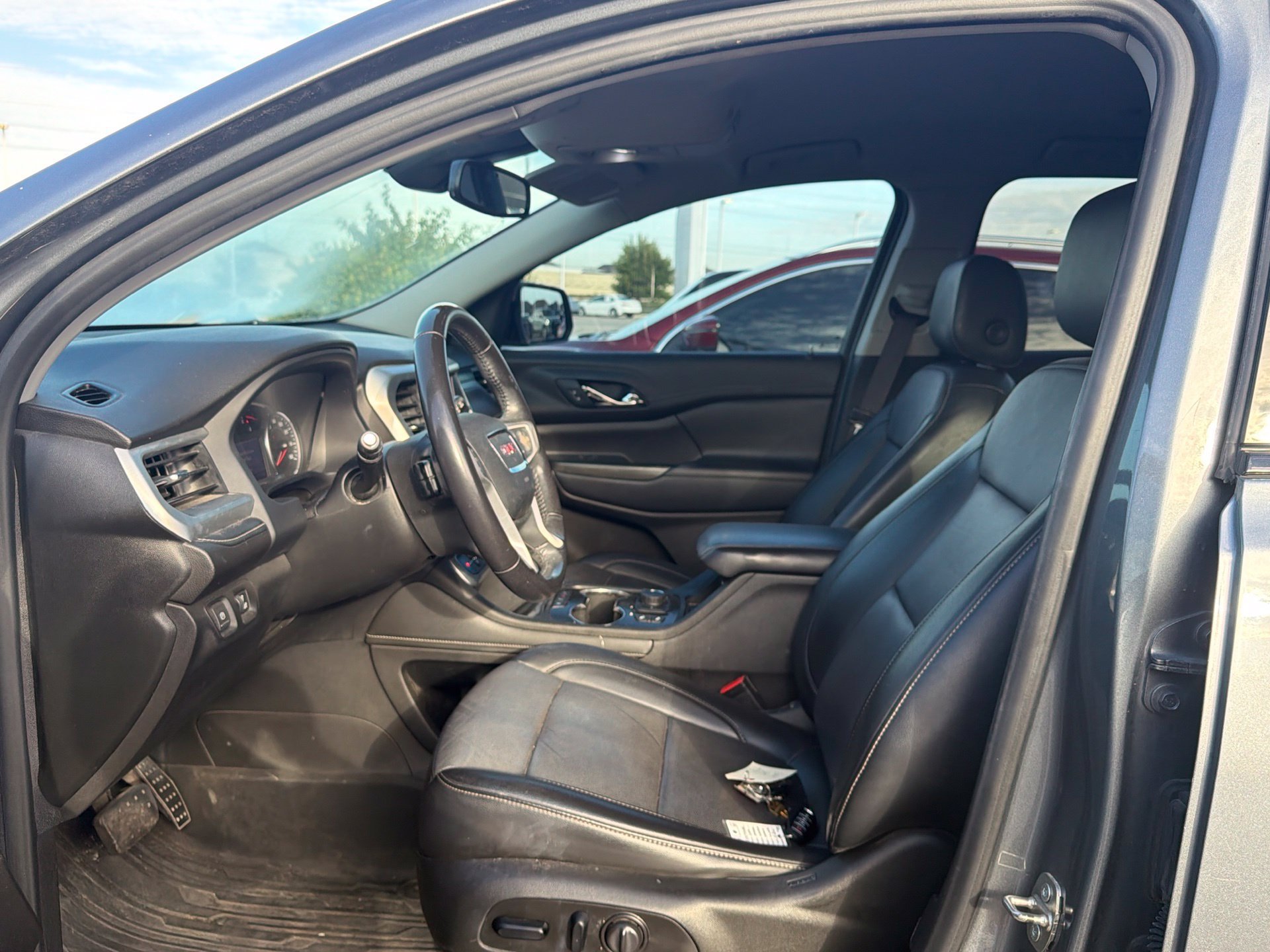 Used 2021 GMC Acadia SLT w/ Elevation Edition FWD image 10