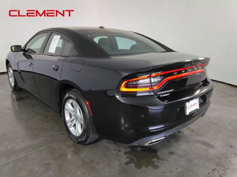 Used 2022 Dodge Charger SXT RWD image 7