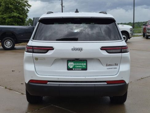 New 2026 Jeep Grand Cherokee L Limited w/ Luxury Tech Group II RWD image 5