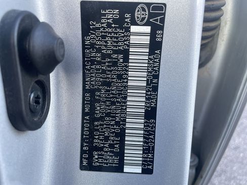 Used 2013 Toyota Corolla S image 22