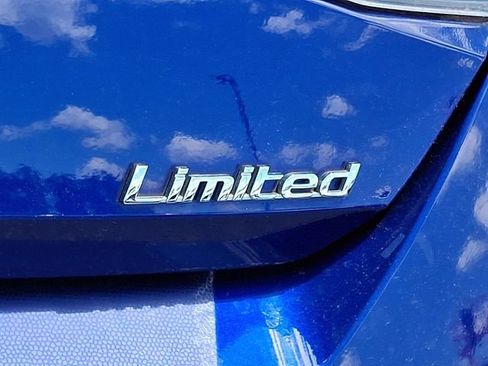 Used 2023 Hyundai Elantra Limited FWD image 32