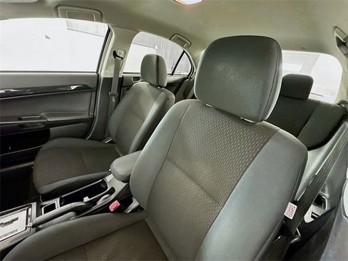 Used 2017 Mitsubishi Lancer ES image 19