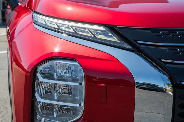 Used 2022 Mitsubishi Outlander SE AWD/4WD image 13