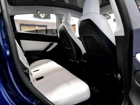 Used 2021 Tesla Model Y Performance image 37