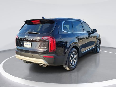Used 2021 Kia Telluride EX w/ Towing Package image 3