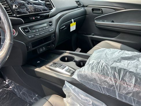 New 2025 Honda Ridgeline TrailSport image 11