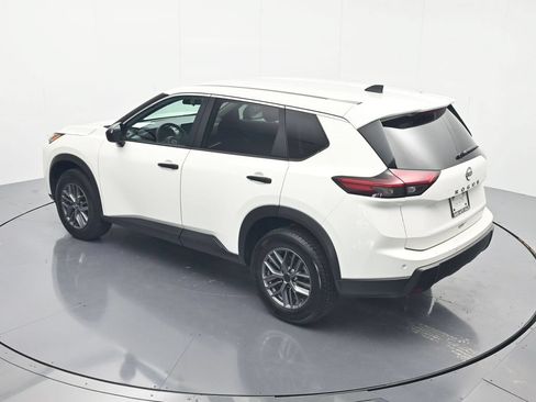 Used 2024 Nissan Rogue S FWD image 35