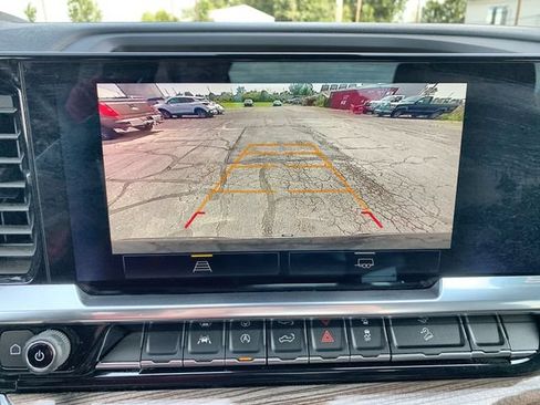Certified 2023 Chevrolet Silverado 1500 LT AWD/4WD image 14