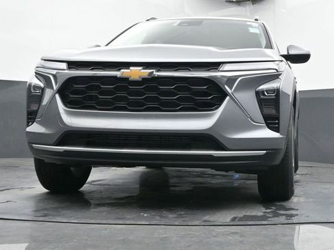 New 2026 Chevrolet Trax LT w/ Driver Confidence Package FWD image 42