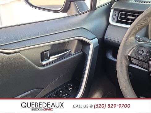 Used 2021 Toyota RAV4 XLE FWD image 24