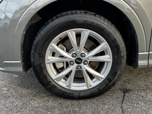 Used 2023 Audi Q3 2.0T Premium image 3