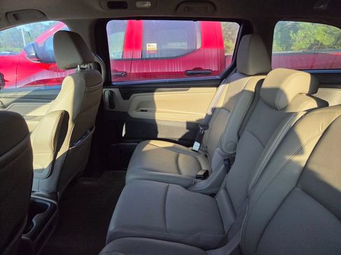Used 2018 Honda Odyssey EX-L image 7