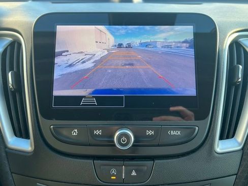 Used 2024 Chevrolet Malibu LT FWD image 18