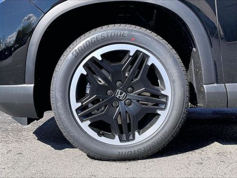 New 2026 Honda Pilot Touring image 8