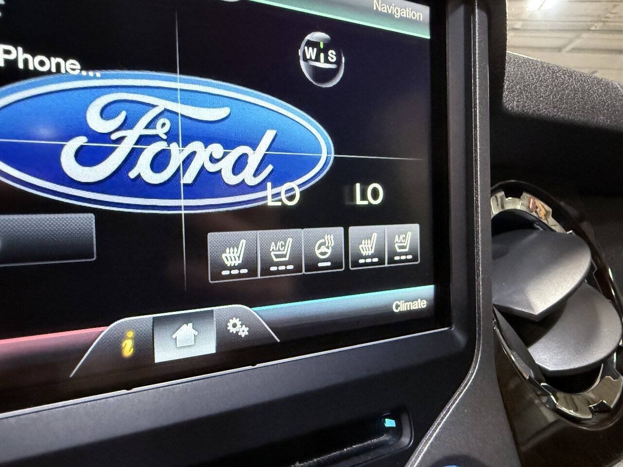 Used 2015 Ford F350 Platinum AWD/4WD image 50