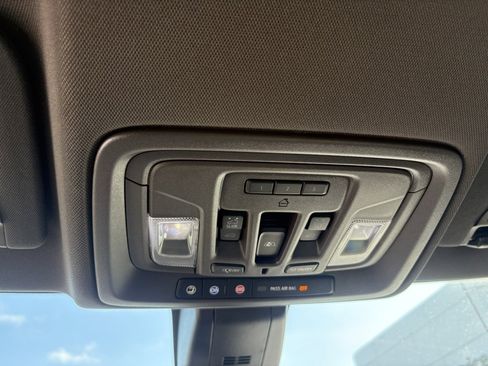 Used 2019 GMC Sierra 1500 Denali w/ Denali Ultimate Package image 18