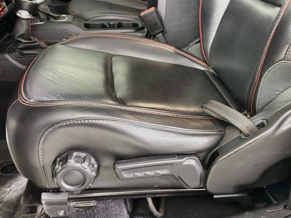 Used 2021 Jeep Wrangler Rubicon AWD/4WD image 24