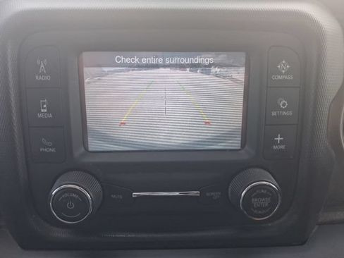 Used 2019 Jeep Wrangler Sport AWD/4WD image 17