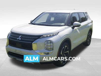 Used 2024 Mitsubishi Outlander SE