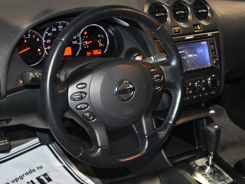 Used 2012 Nissan Altima 2.5 SL w/ Technology Pkg image 2