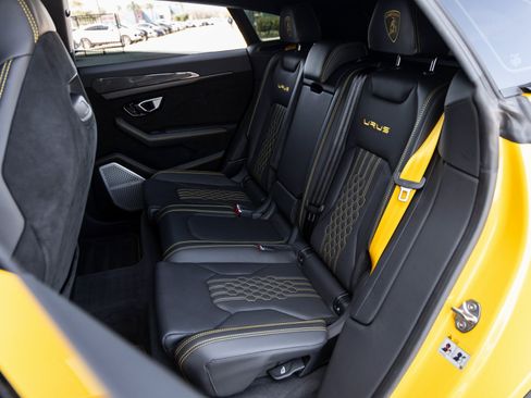 Used 2024 Lamborghini Urus Performante image 39
