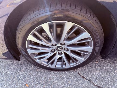 Certified 2021 Lexus ES 350 w/ Premium Package image 15