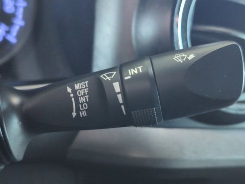 Used 2023 Toyota Tacoma TRD Off-Road image 29