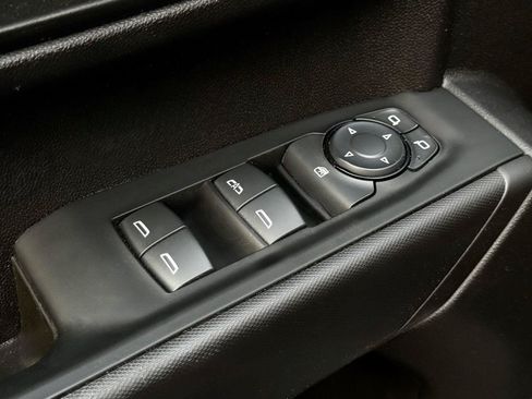 Used 2024 Chevrolet Silverado 1500 Custom Trail Boss w/ Dark Appearance Package AWD/4WD image 15