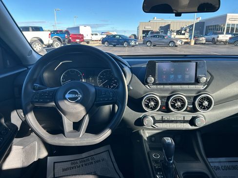 Used 2024 Nissan Sentra S image 15
