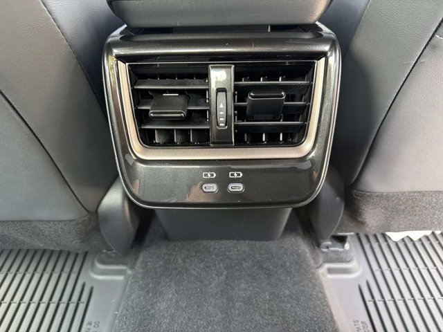 Certified 2025 Toyota Crown AWD/4WD image 21