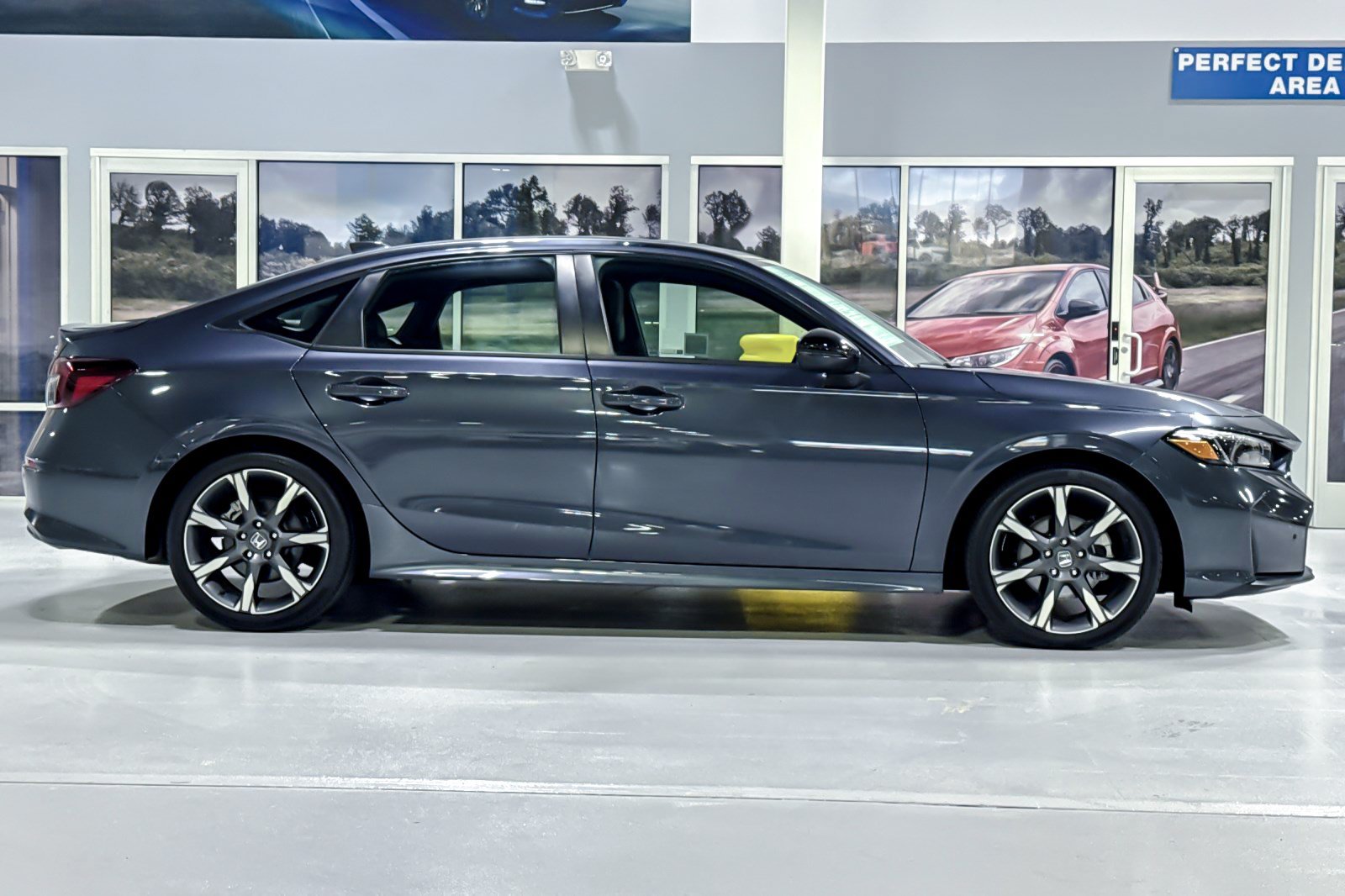 Used 2025 Honda Civic Sport Touring image 8