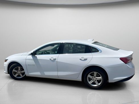 Used 2022 Chevrolet Malibu LT FWD image 9