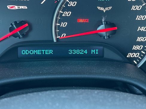 Used 2006 Chevrolet Corvette Z06 w/ Preferred Equipment Group RWD image 22