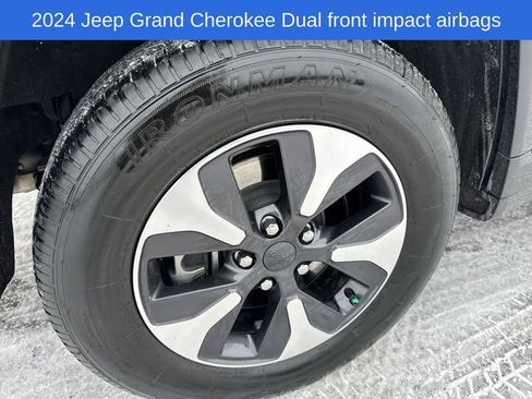 Used 2024 Jeep Grand Cherokee Limited 4xe image 18