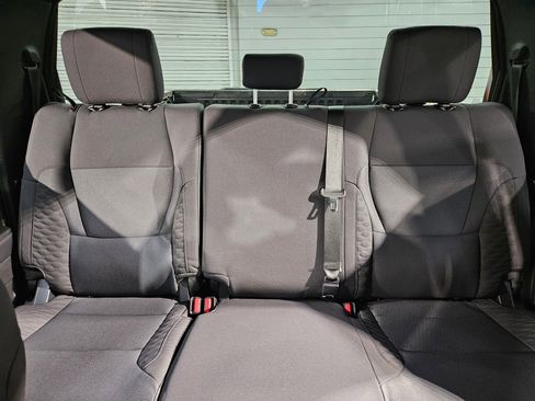 Used 2025 Toyota Tundra SR5 AWD/4WD image 13