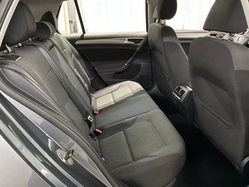 Used 2016 Volkswagen Golf S FWD image 26