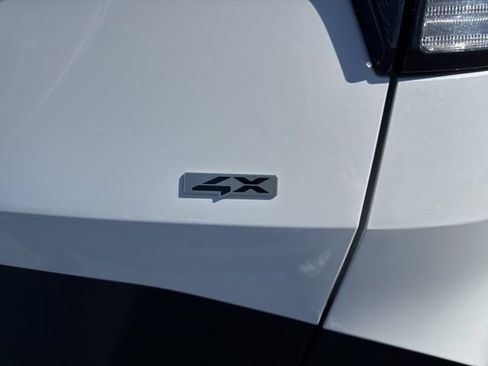 Used 2025 Kia Sportage LX AWD/4WD image 10