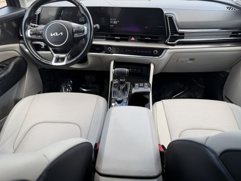 Used 2023 Kia Sportage EX FWD image 11