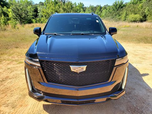 Used 2021 Cadillac Escalade Sport w/ Driver Assist Tech Package AWD/4WD image 28