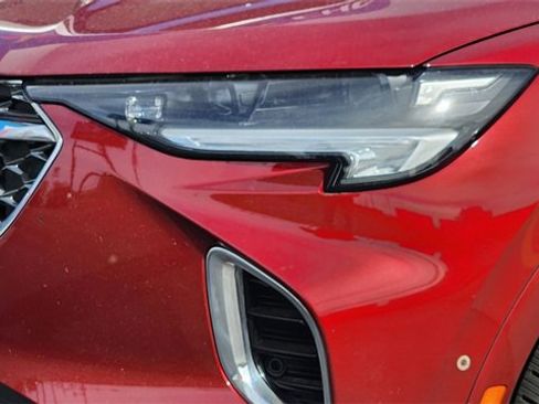 Used 2023 Buick Envision Avenir image 11