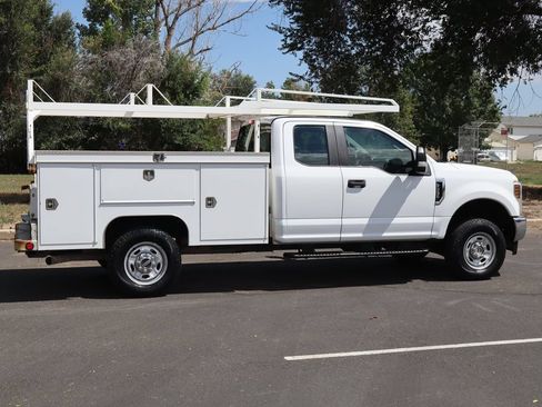 Used 2019 Ford F250 XL w/ XL Value Package AWD/4WD image 4