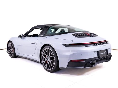 Used 2026 Porsche 911 Targa 4S w/ Premium Package AWD/4WD image 4